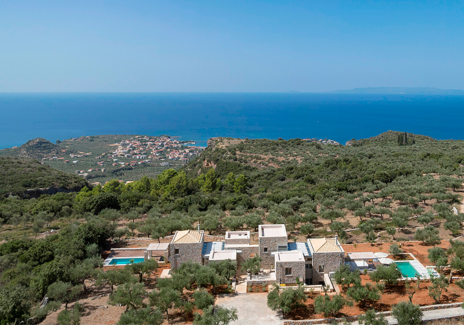 modern_vacation_rentals_mani_greece_01011