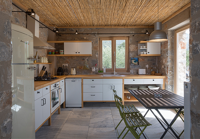 modern_vacation_rentals_mani_greece_014