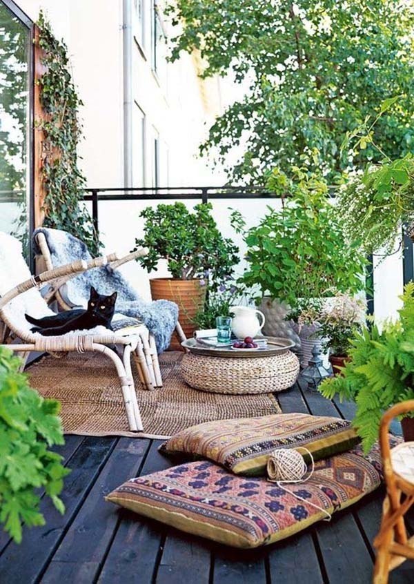 Fabulous-Spring-Balcony-Decor-Ideas-09-1-Kindesign