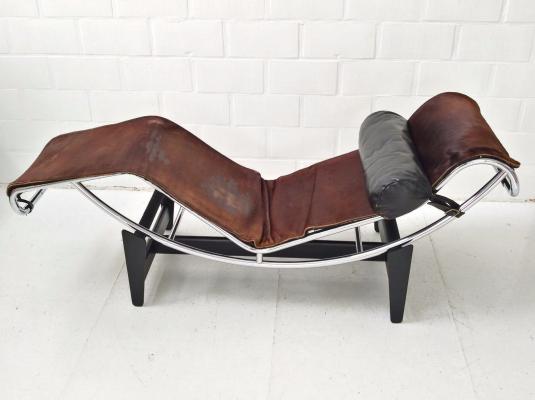 lc4-chaise-longue-by-le-corbusier-charlotte-perriand-pierre-jeanneret-for-cassina-1960s-1