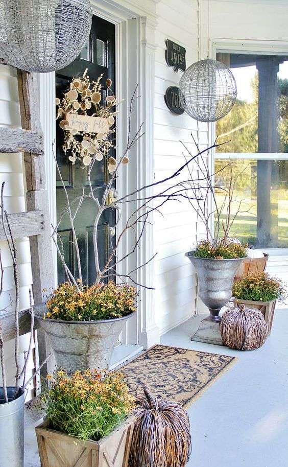 idee-per-decorare-il-balcone-in-autunno