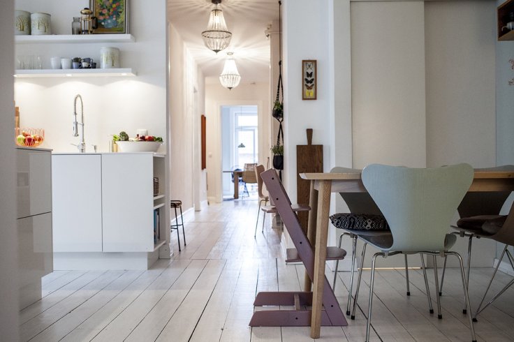 3291128-blick-von-der-kueche-in-den-flur-1468179905