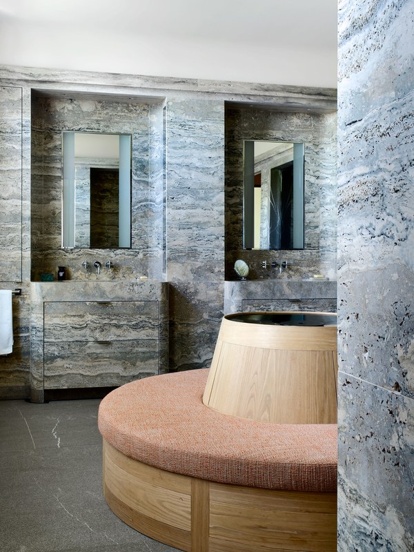 0118-AD-YOVA05-01_sq