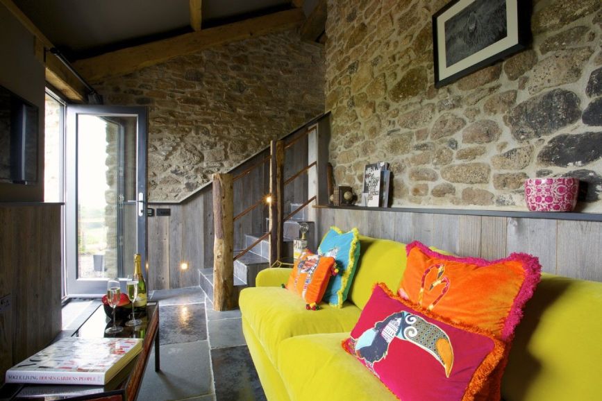 peacock-blue-holne-devon-uk6