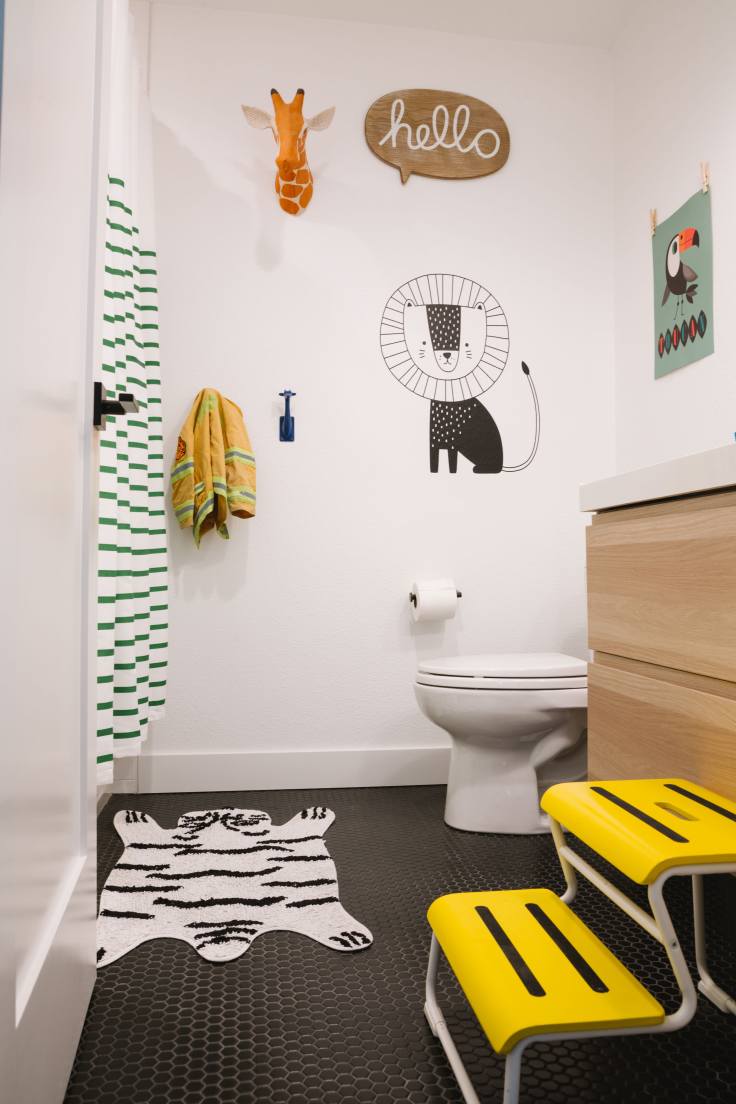 Samantha-Gluck-Emily-Henderson-Kids-Bathroom1