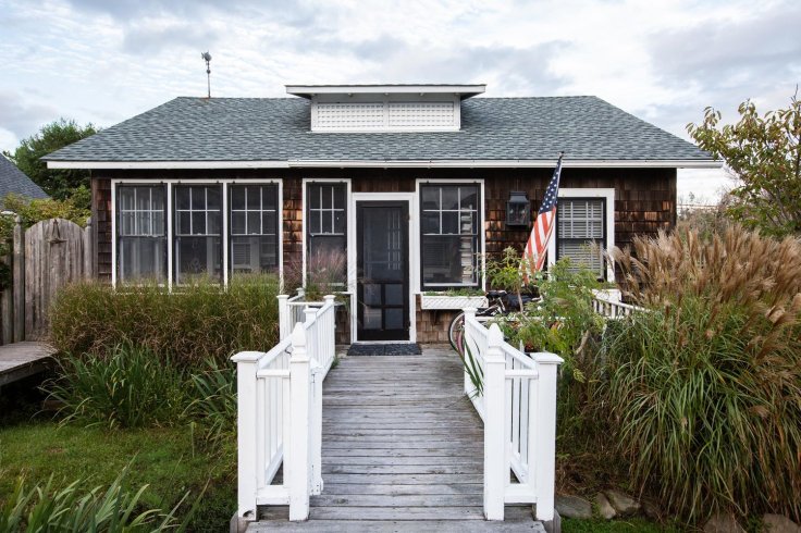 alexbates_b-roll-1lr