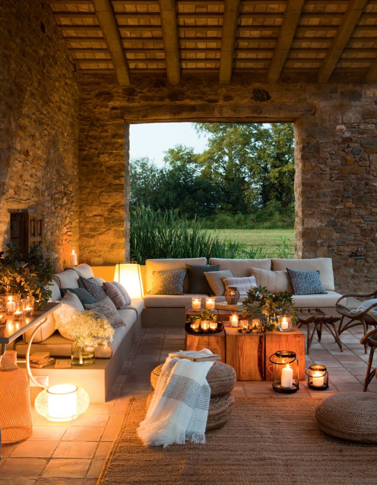 porche-paredes-piedra-a-la-luz-de-las-velas-402347_15f60f96