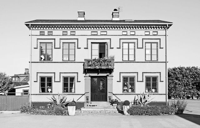 aHR0cCUzQSUyRiUyRnd3dy5kZXNpcmV0b2luc3BpcmUubmV0JTJGc3RvcmFnZSUyRmFsbHBvc3RwaG90b3MlMkZzYXJhc3Zlbm5pbmdydWRtYXJpZXNob21fNTFfMC5qcGclM0ZfX1NRVUFSRVNQQUNFX0NBQ0hFVkVSU0lPTiUzRDE0MTY3NTA0MDcwNjM=